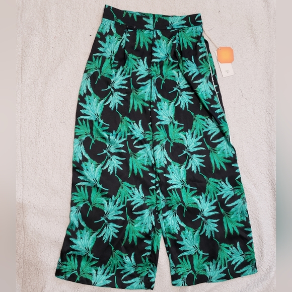 Fe Noel x Target Women's Feathered Palm Print Wide-Leg Pants - Picture 4 of 10